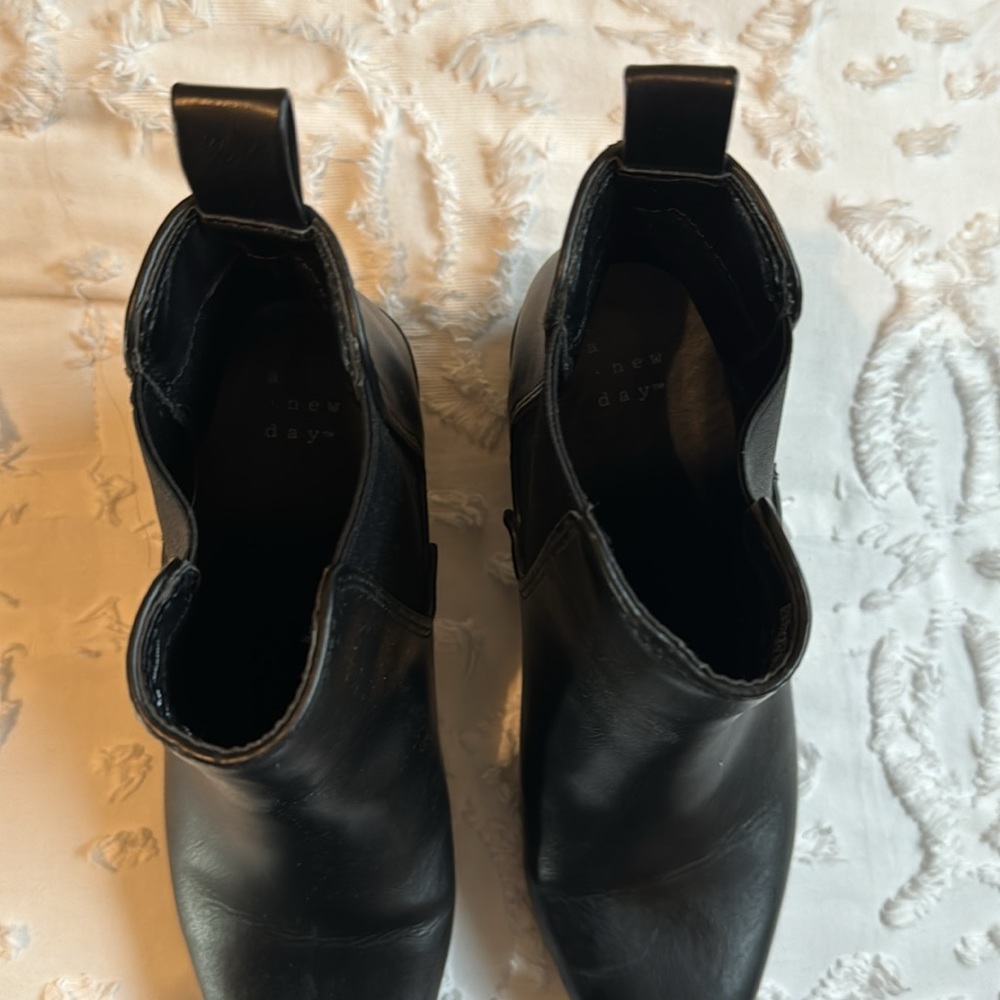 Booties - Picture 3 of 4